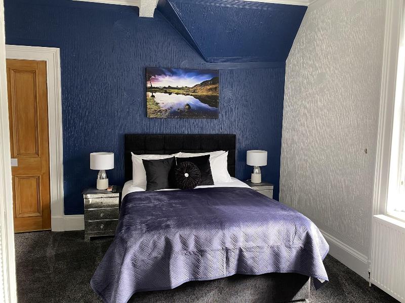 Ashburn House De Luxe B&B image