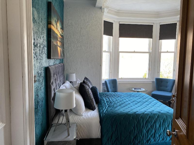 Ashburn House De Luxe B&B image