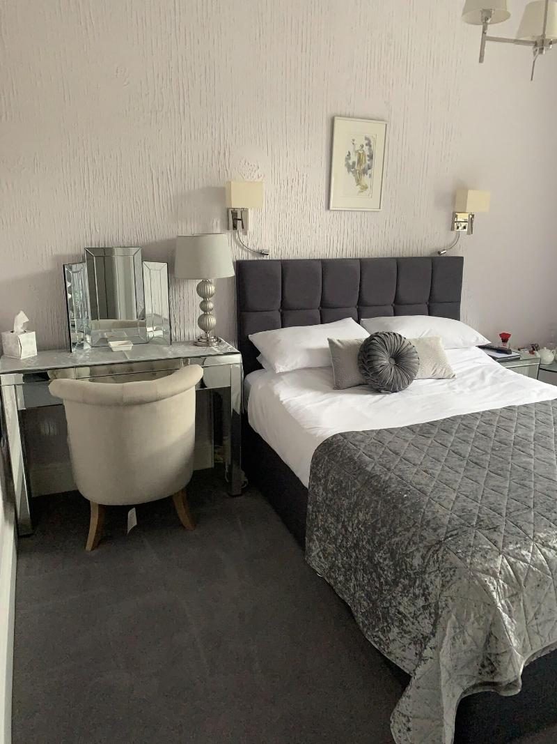 Ashburn House De Luxe B&B image