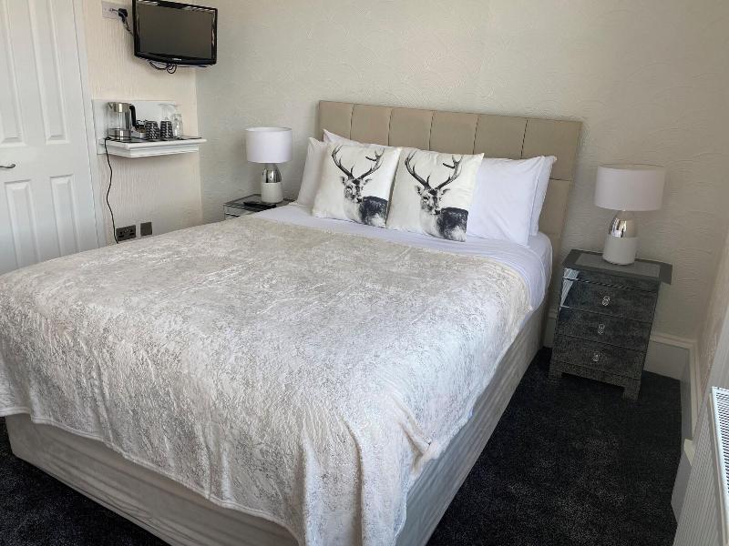 Ashburn House De Luxe B&B image
