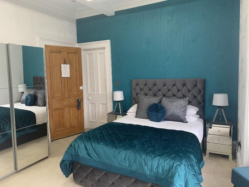 Ashburn House De Luxe B&B image