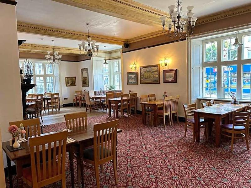 Bull Hotel image