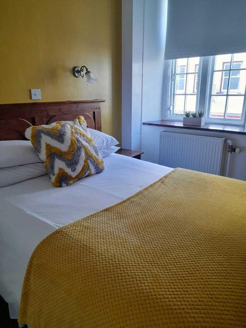 Bull Hotel image