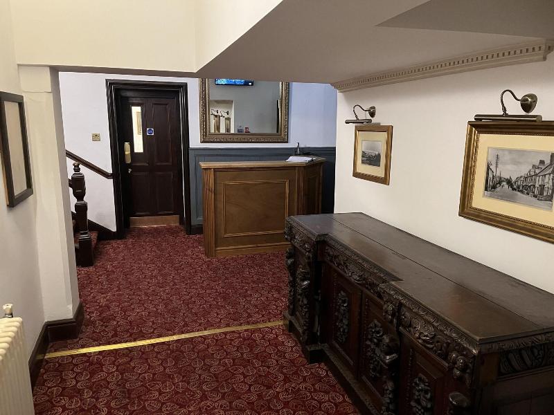 Bull Hotel image