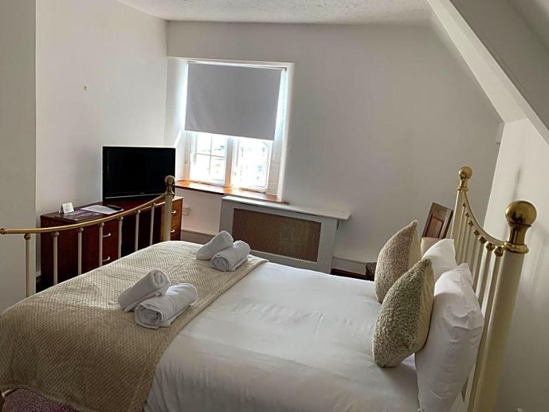 Bull Hotel image