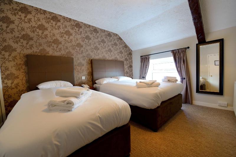 Savoy Country Inn 5
