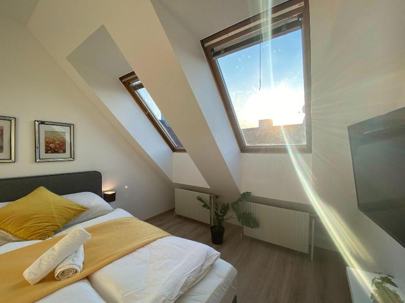 Modern Hotel Hauptbahnhof image