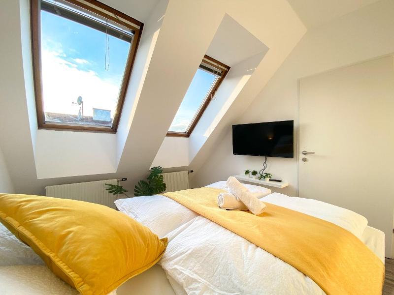 Modern Hotel Hauptbahnhof image