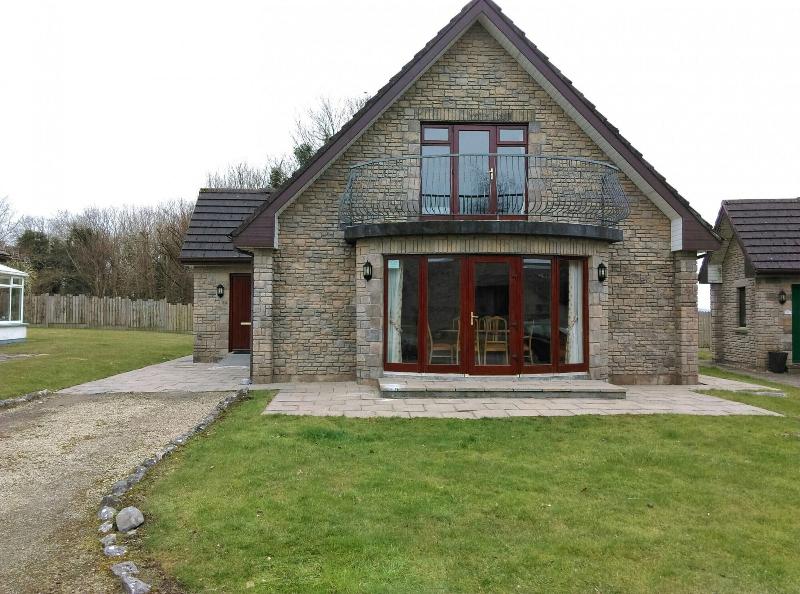 Galway Bay Lodge image