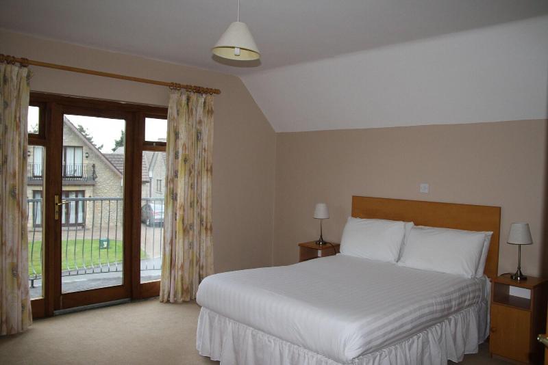 Galway Bay Lodge image