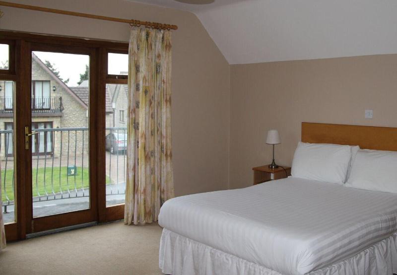 Galway Bay Lodge image