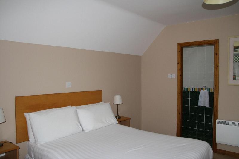Galway Bay Lodge image