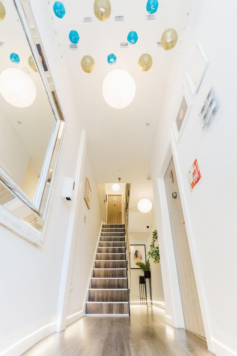 Design Suites Lytham image