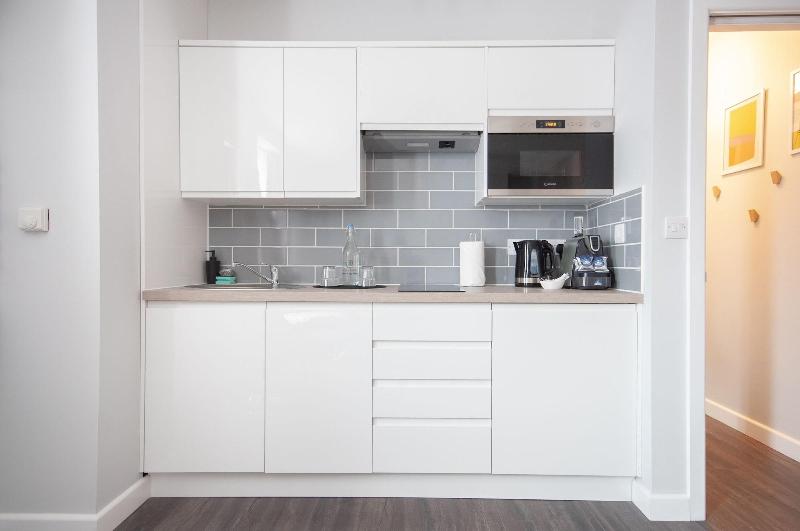 Design Suites Lytham image