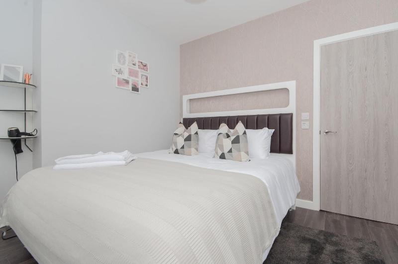 Design Suites Lytham image