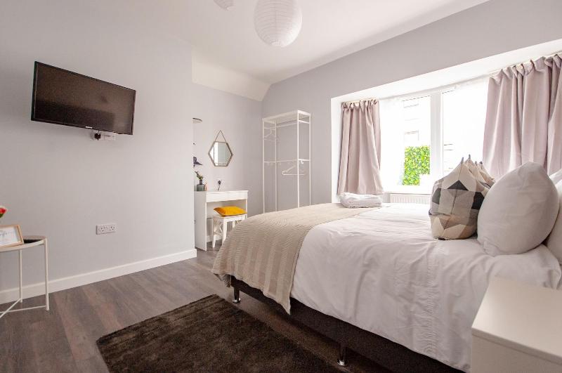 Design Suites Lytham image