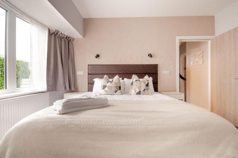 Design Suites Lytham image