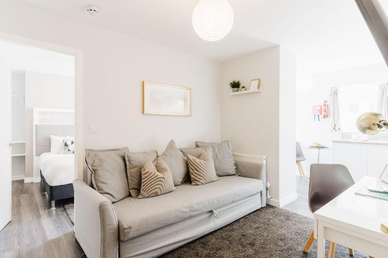 Design Suites Lytham image