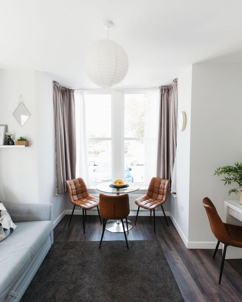 Design Suites Lytham image