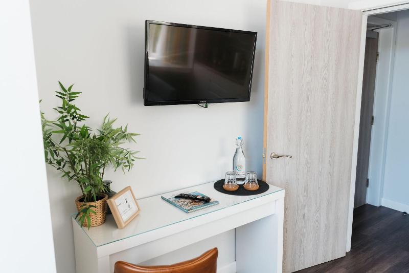 Design Suites Lytham image