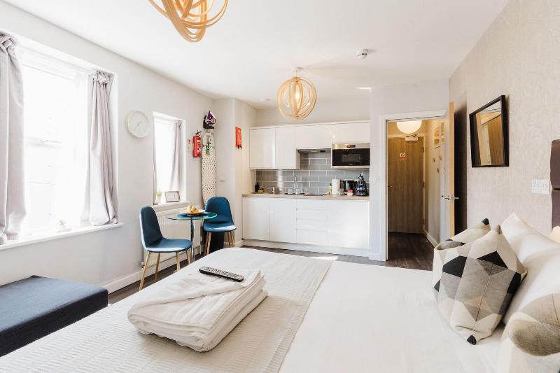 Design Suites Lytham image