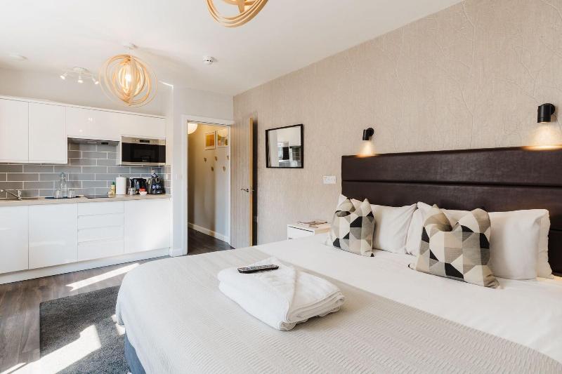 Design Suites Lytham image