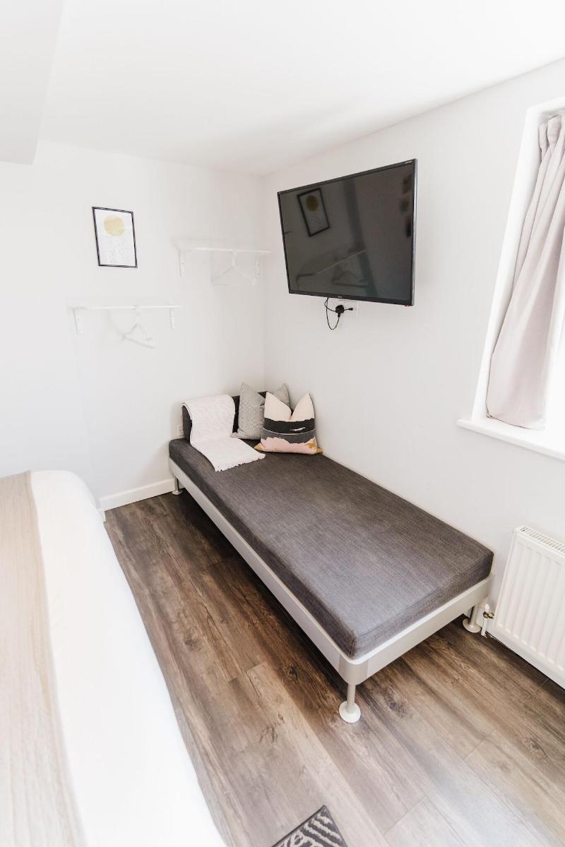 Design Suites Lytham image