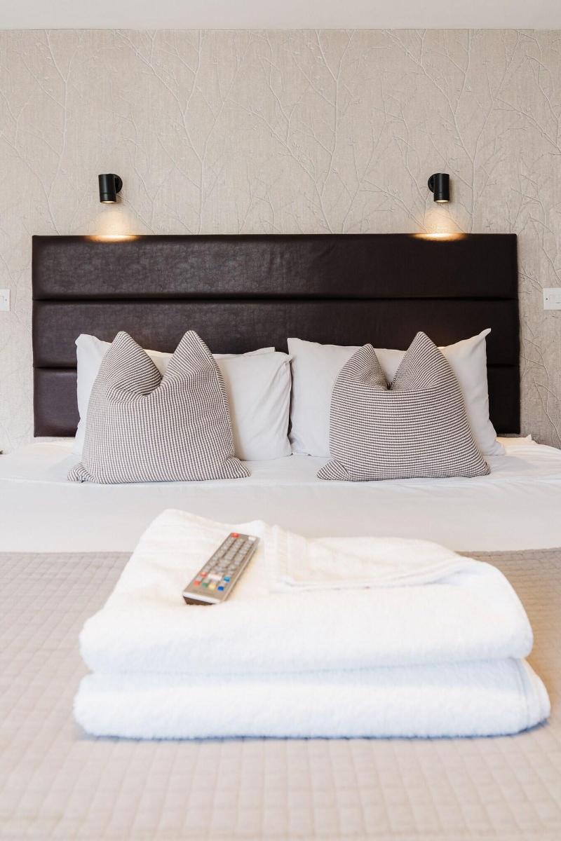 Design Suites Lytham image