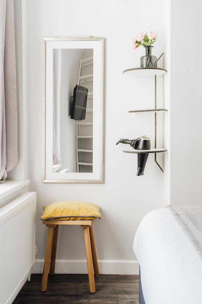 Design Suites Lytham image