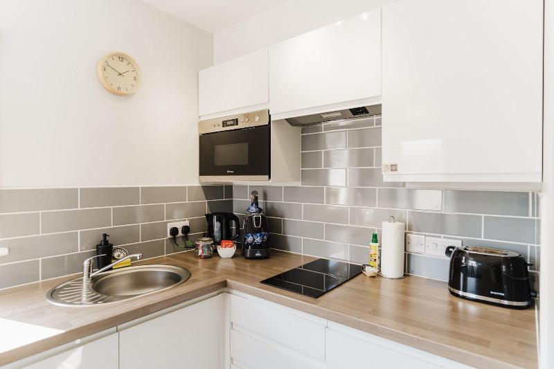 Design Suites Lytham image