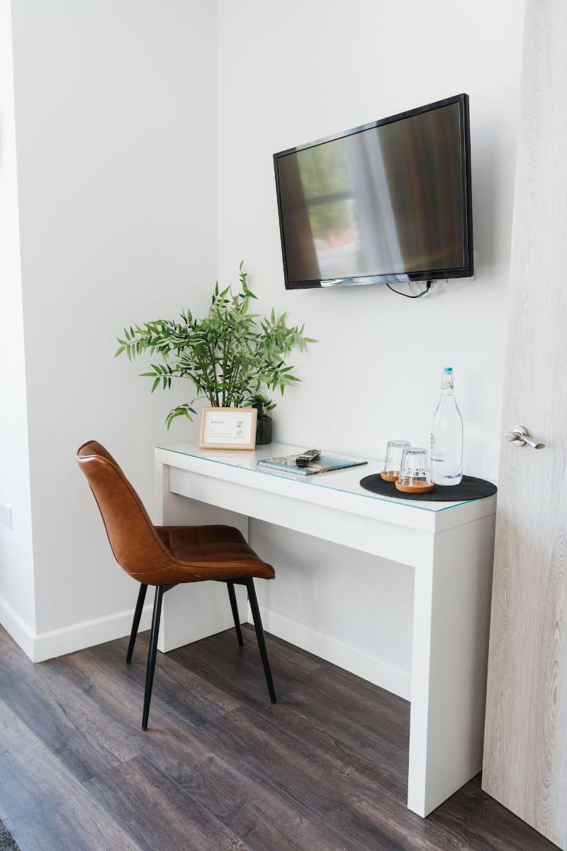 Design Suites Lytham image