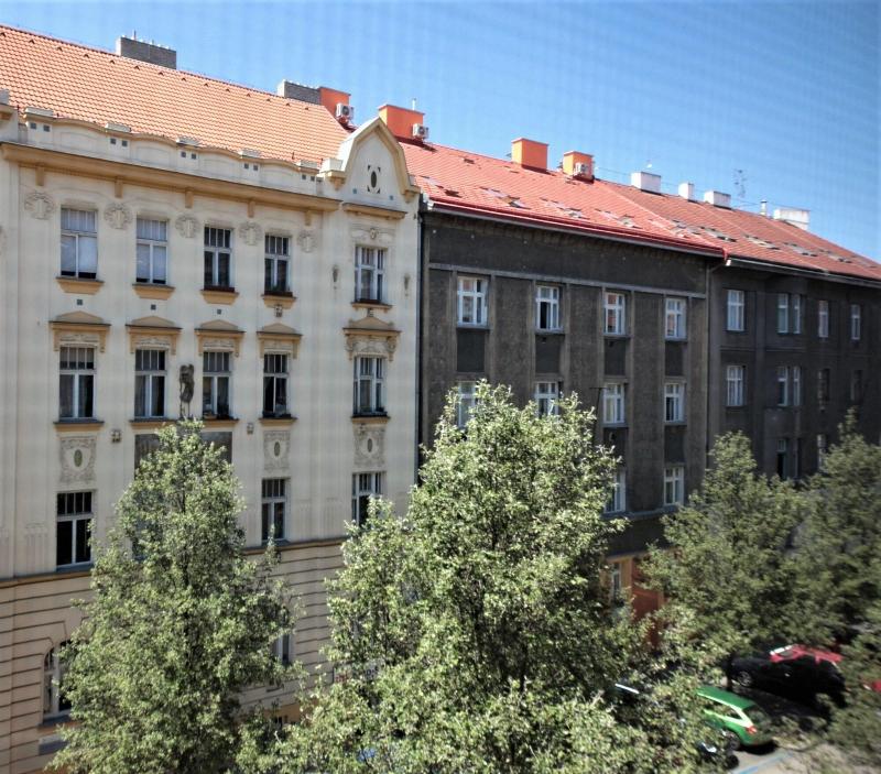 City Castle Aparthotel image