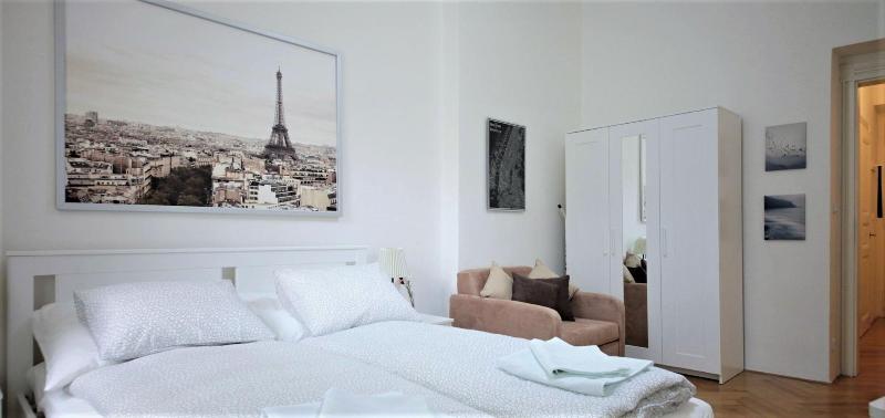City Castle Aparthotel image