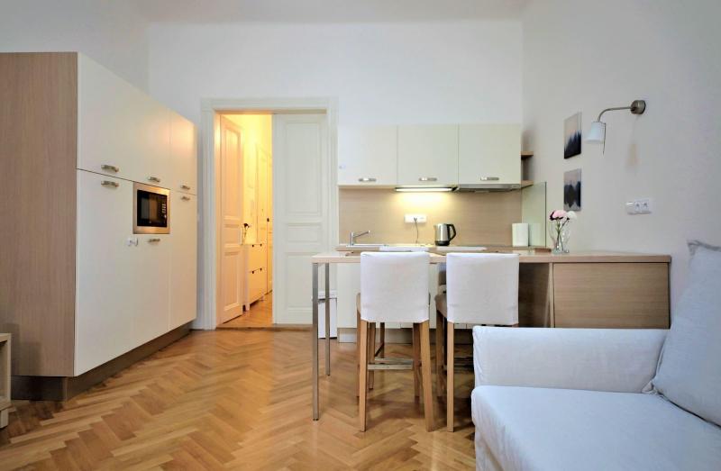 City Castle Aparthotel image