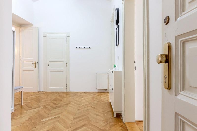 City Castle Aparthotel image