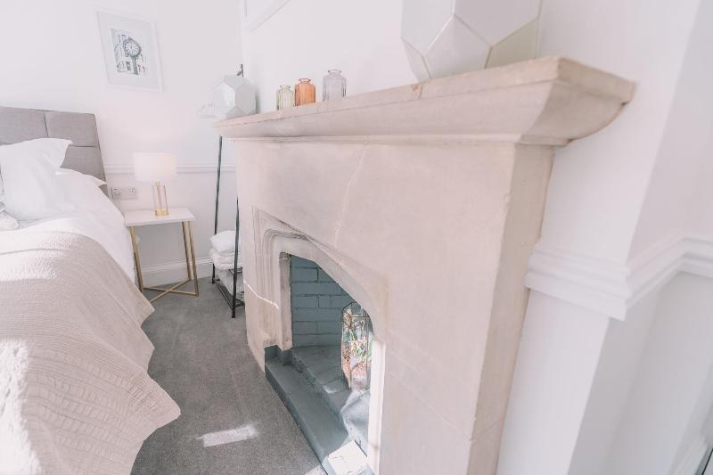 Old Bank Rooms image