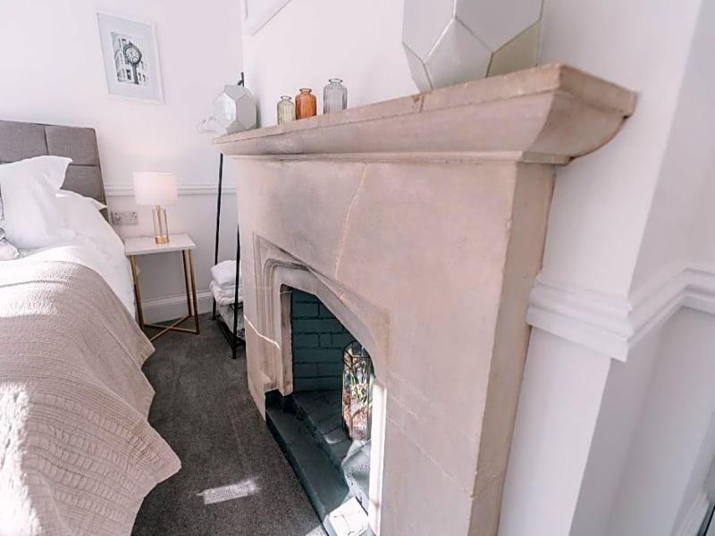 Old Bank Rooms image