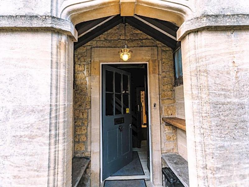 Old Bank Rooms image