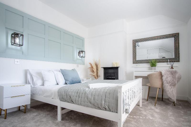 Newell Hill Cottage - 3 Bedroom - Tenby image