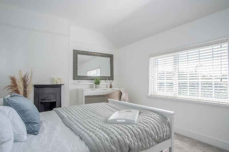 Newell Hill Cottage - 3 Bedroom - Tenby image