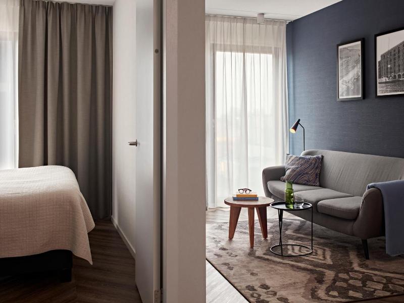 YAYS Amsterdam Docklands image