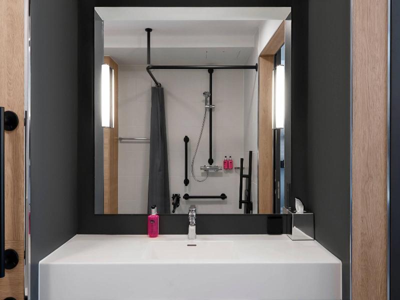 Moxy Milton Keynes image