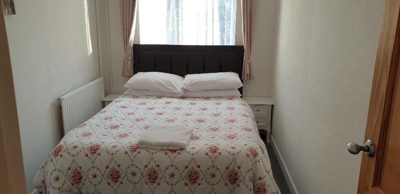 Tivoli Bungalow image