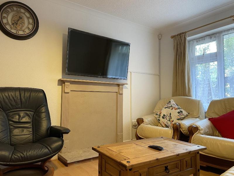 Tivoli Bungalow image