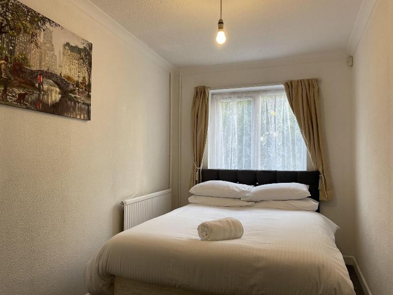Tivoli Bungalow image