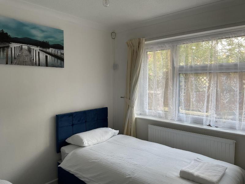 Tivoli Bungalow image
