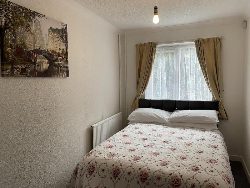 Tivoli Bungalow image