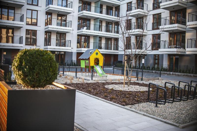 Glass House Hot Tub Apartments image