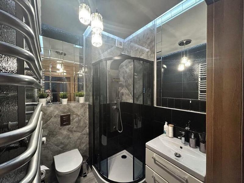 Glass House Hot Tub Apartments image
