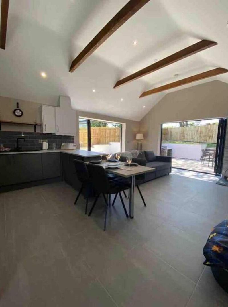 Fig Tree Cottage image